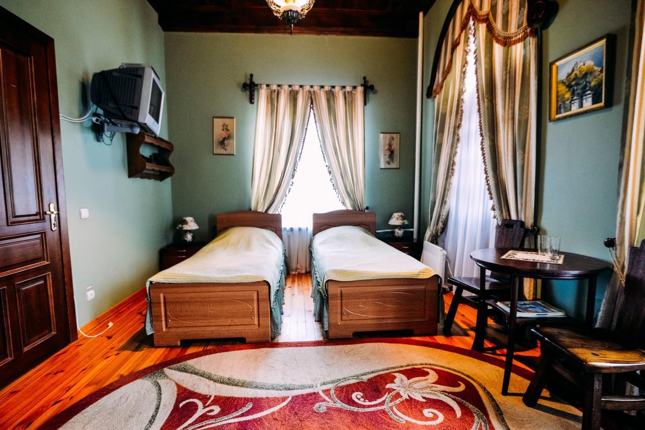 Antique House Hotel دوبنو المظهر الخارجي الصورة