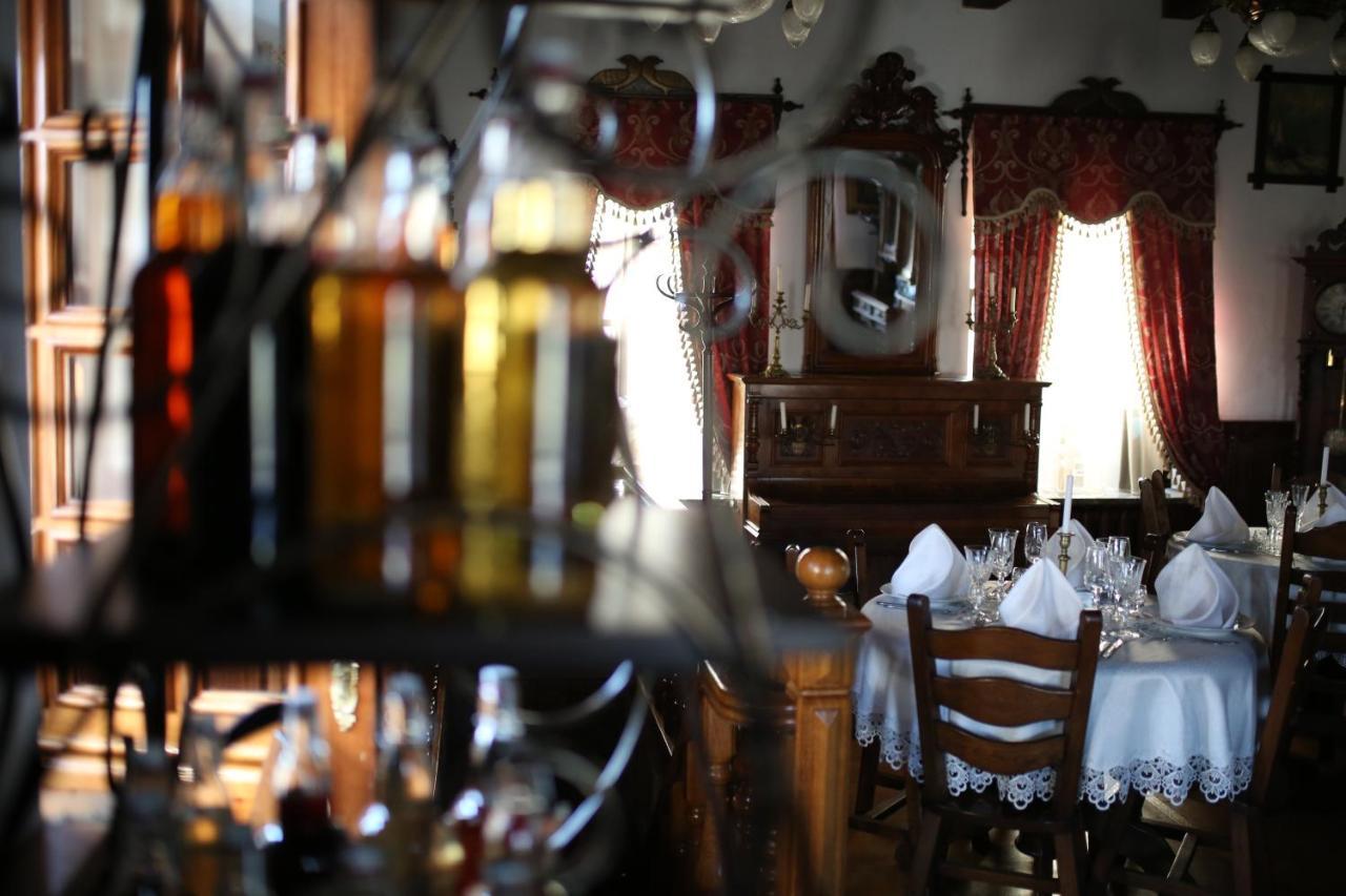 Antique House Hotel دوبنو المظهر الخارجي الصورة